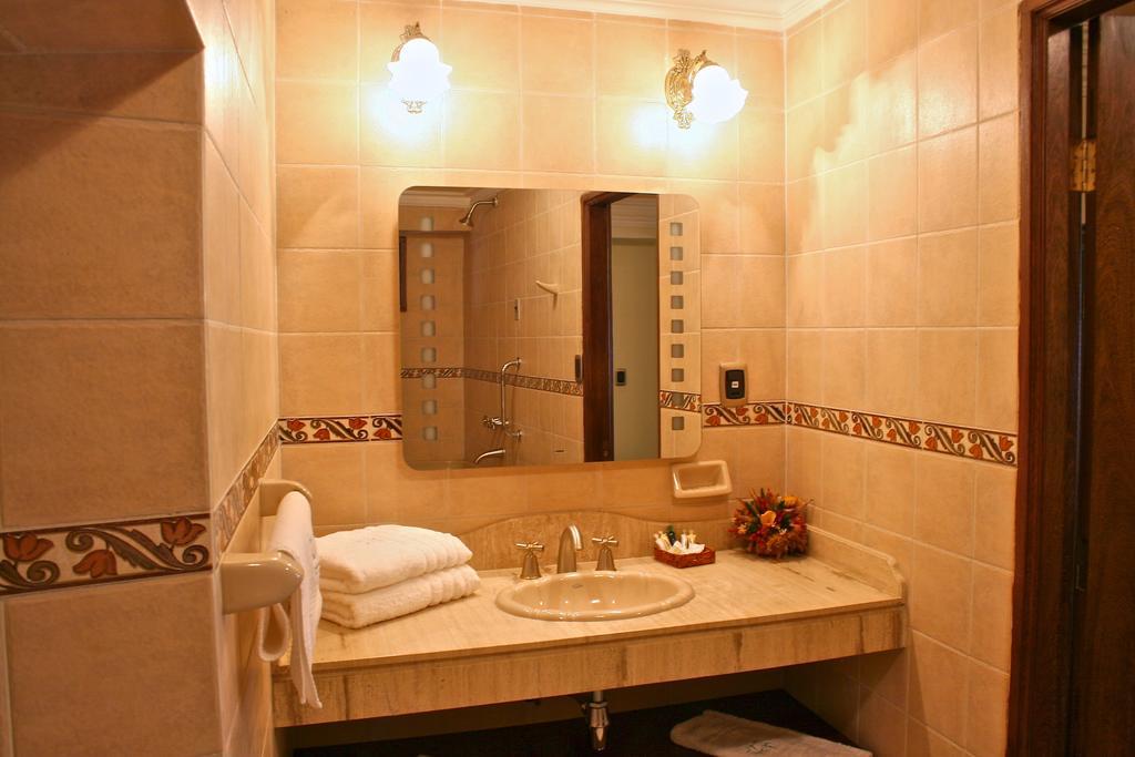 San Marino Royal Hotel Сукре Екстериор снимка
